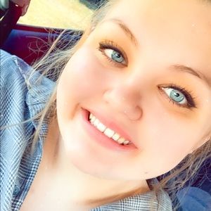 Meet your Posher, Briana